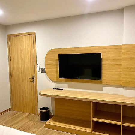 Milash Boutique Hotel Ha Long Esterno foto
