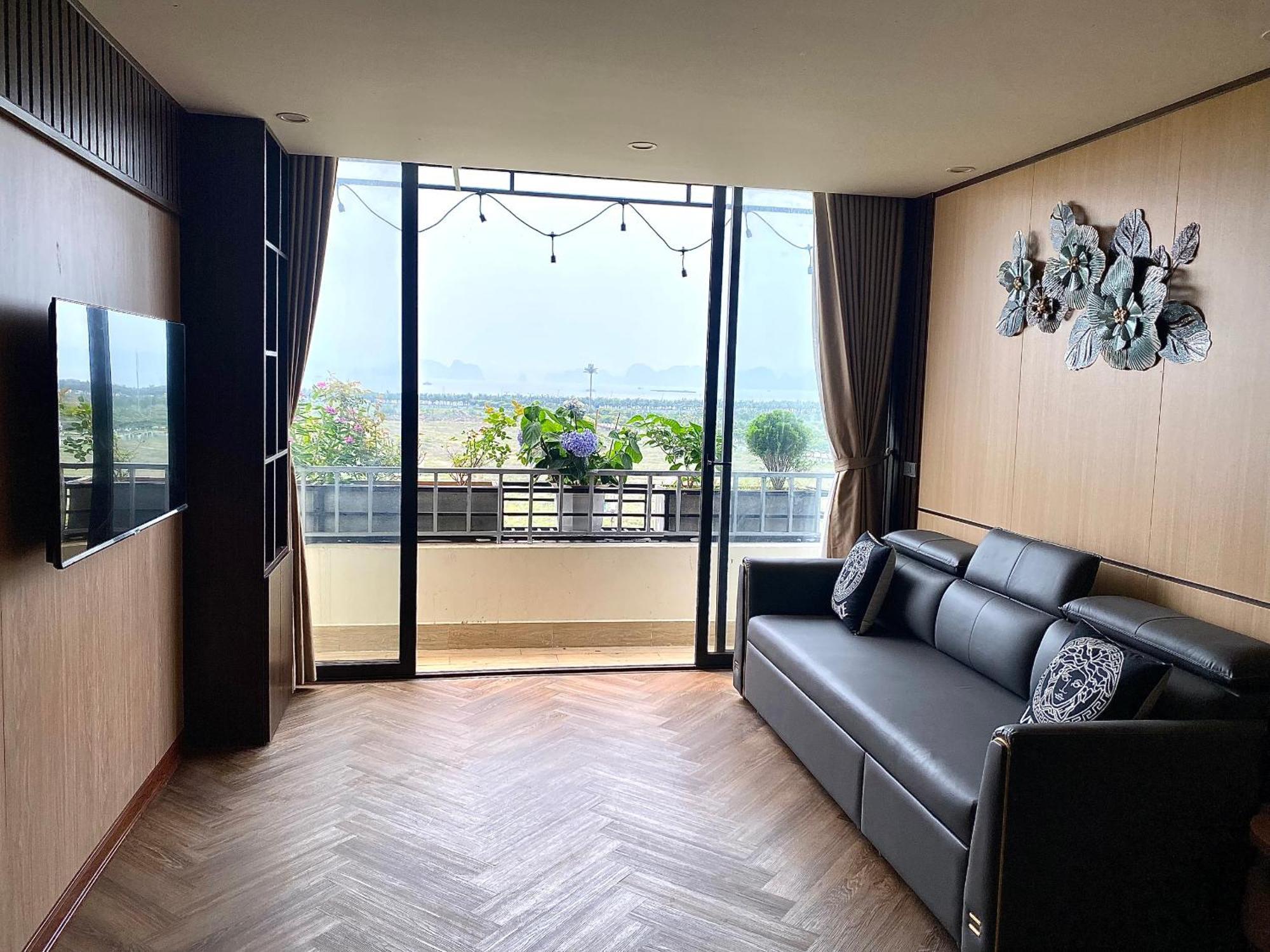 Milash Boutique Hotel Ha Long Esterno foto